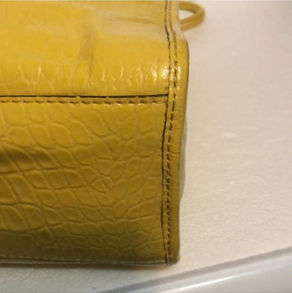 Antonio Melani Croc Embossed Tote Bag - Picture 10 of 11